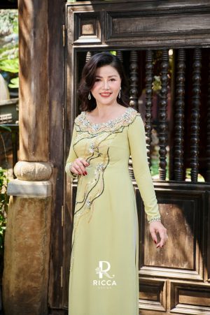 ao dai thiet ke ba sui rm12 1