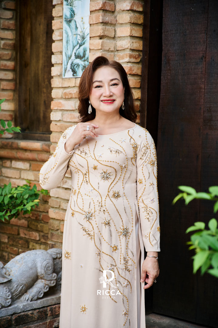 Chuyên cho thuê, may mua áo dài cô dâu, chú rể, áo dài mẹ sui ao dai thiet ke ba sui rm14 1