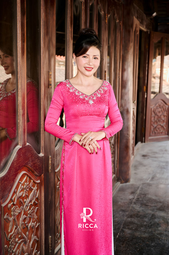 Chuyên cho thuê, may mua áo dài cô dâu, chú rể, áo dài mẹ sui ao dai thiet ke ba sui rm17 1