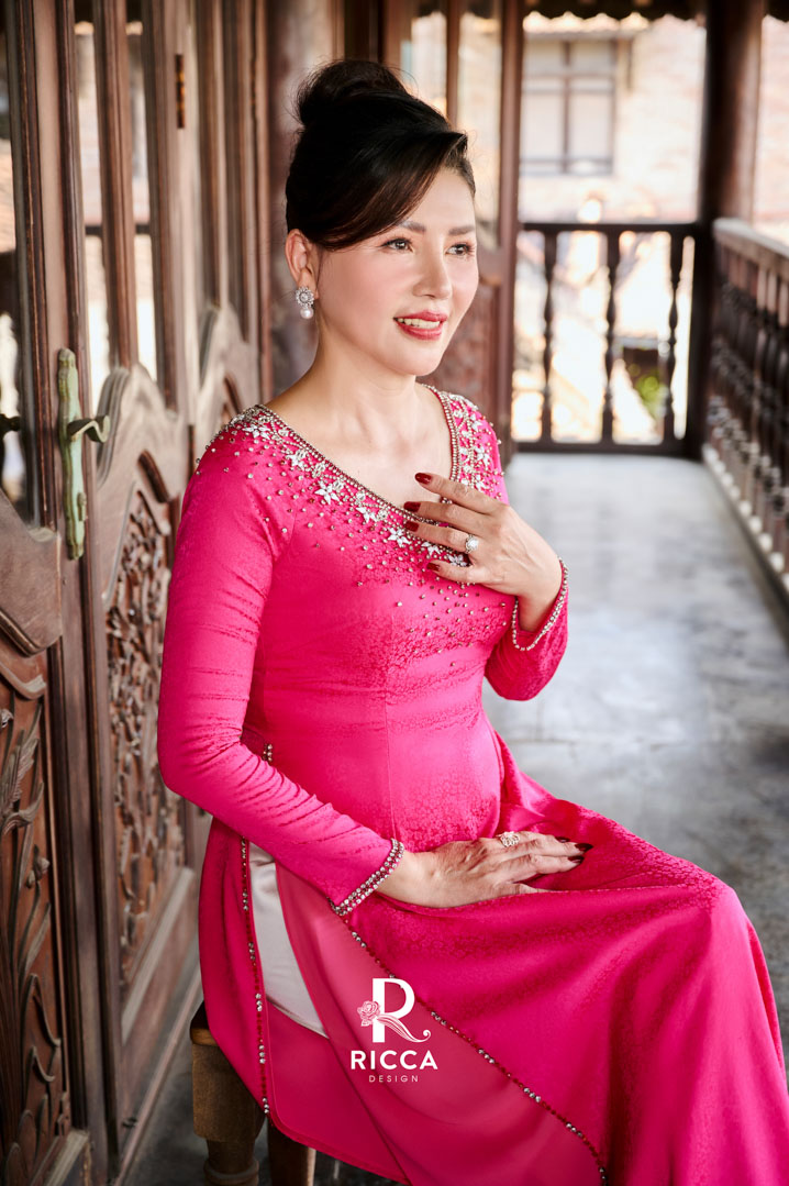 Chuyên cho thuê, may mua áo dài cô dâu, chú rể, áo dài mẹ sui ao dai thiet ke ba sui rm17 3