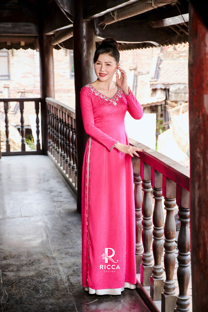 Chuyên cho thuê, may mua áo dài cô dâu, chú rể, áo dài mẹ sui ao dai thiet ke ba sui rm17