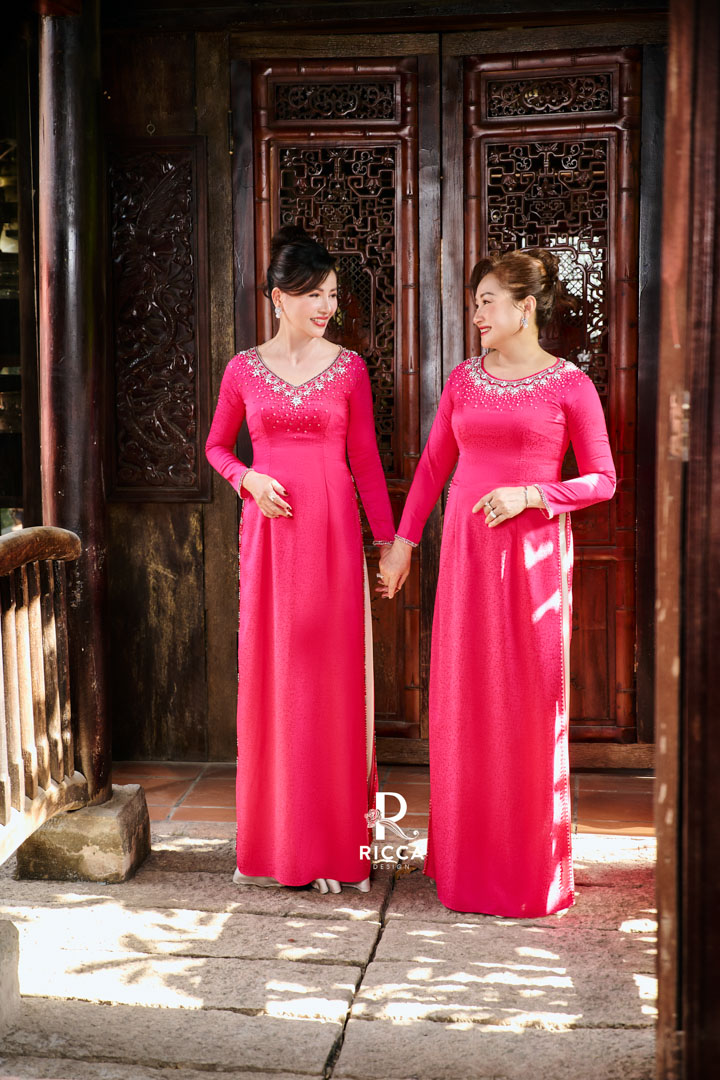 Chuyên cho thuê, may mua áo dài cô dâu, chú rể, áo dài mẹ sui ao dai thiet ke ba sui rm19