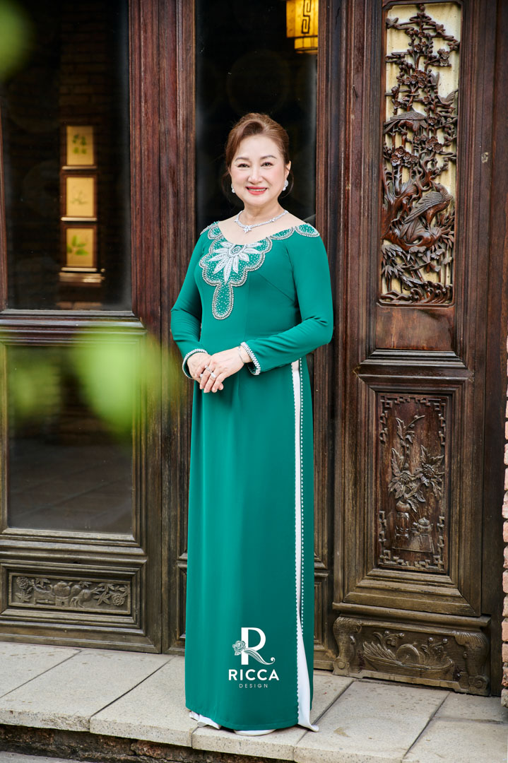 Chuyên cho thuê, may mua áo dài cô dâu, chú rể, áo dài mẹ sui ao dai thiet ke ba sui rm29 1