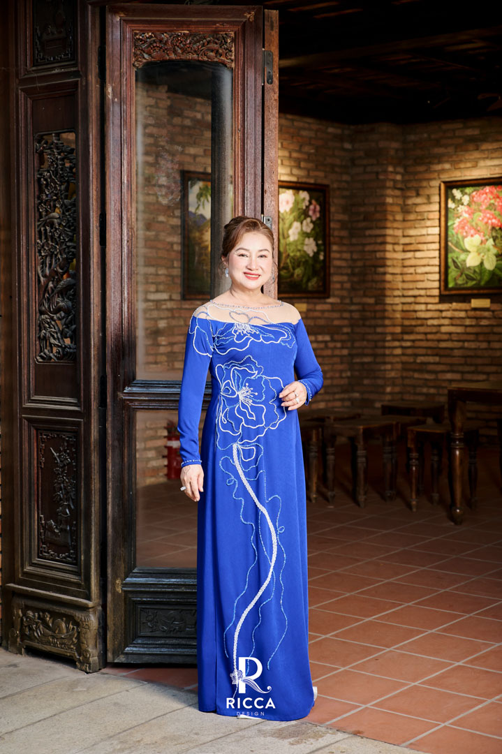 Chuyên cho thuê, may mua áo dài cô dâu, chú rể, áo dài mẹ sui ao dai thiet ke ba sui rm33 1