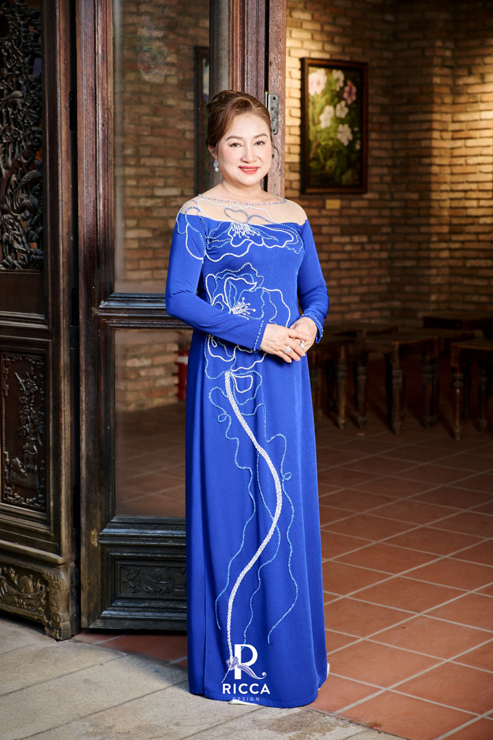 Chuyên cho thuê, may mua áo dài cô dâu, chú rể, áo dài mẹ sui ao dai thiet ke ba sui rm33