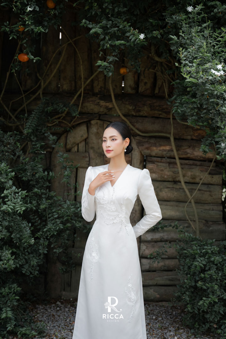 Chuyên cho thuê, may mua áo dài cô dâu, chú rể, áo dài mẹ sui ao dai cach tan co dau rcd023